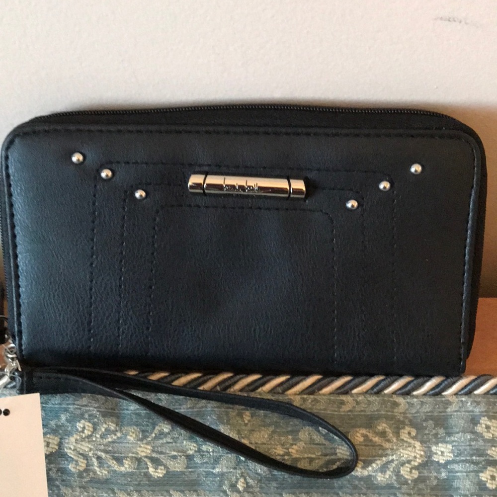 NICOLE MILLER BLACK WALLET/WRISTLET RETAIL 45 NWT - Picture 3 of 7